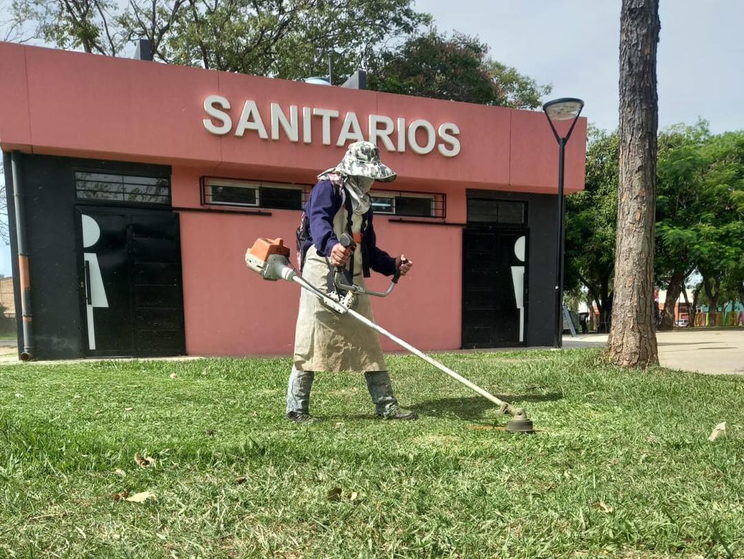 EL Municipio de Barranqueras realizo operativos en espacios públicos de la ciudad