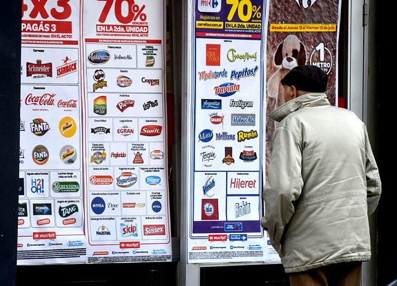 Alimentarias no respetaron a Caputo y solo 2 empresas mantuvieron precios