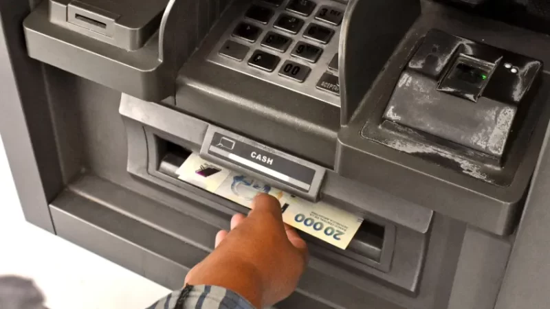 Amplían el límite en cajeros automáticos para el retiro de dinero en efectivo