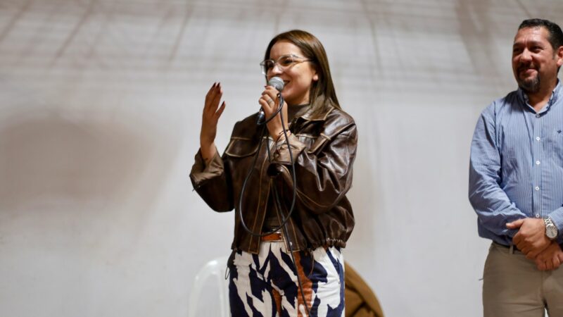 Magda Ayala saludó a los trabajadores y compartió una reunión de festejo