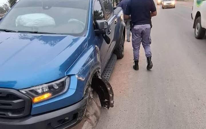 Una camioneta impacto con un camión en Ruta 89 a la altura de Charata