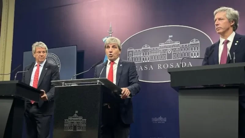 Caputo sigue en busca de sumar provincias al blanqueo de dólares no declarados