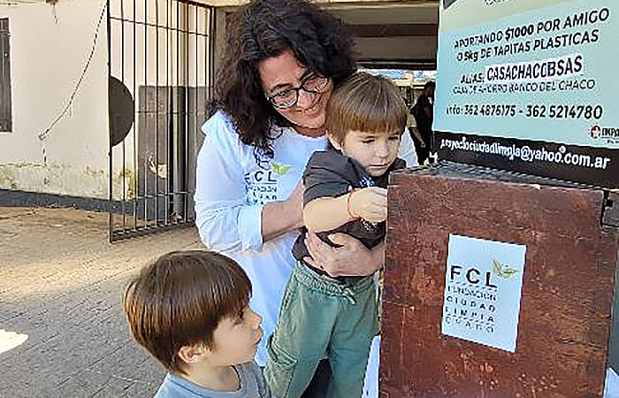 Ciudad Limpia: los niños dieron la nota con el “Voto Solidario” para la Casa de los Chaqueños en Bs. As.