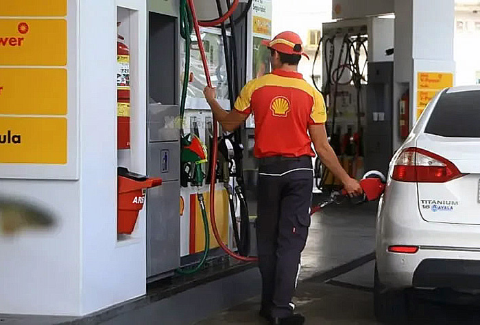 El sindicato de trabajadores de estaciones de servicio ha comenzado las negociaciones con las cámaras empresariales