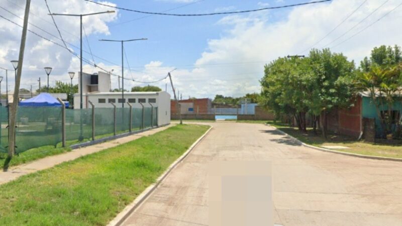 Un hombre fue víctima de un violento asalto mientras intentaba ayudar a una mujer en Barranqueras.