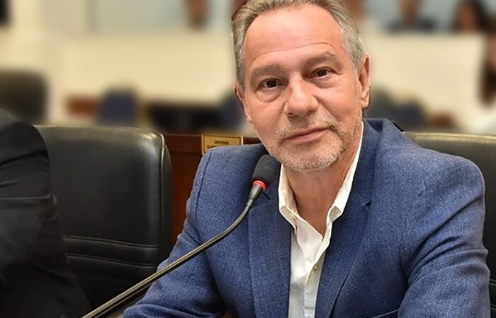 Juan José Bergia, quien previamente formó parte de la UCR, se despide de los cargos públicos tras 20 años