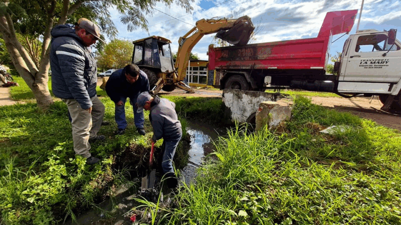 La Municipalidad de Barranqueras continúa con trabajos de mantenimiento y mejora en la ciudad
