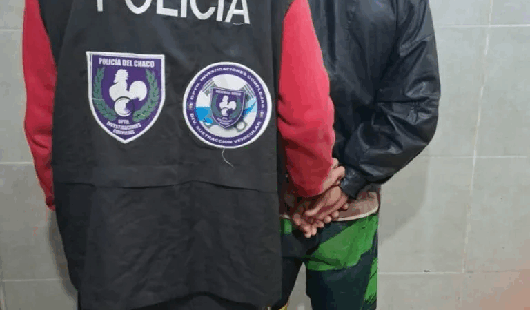 Salió con tobillera y a los minutos robó una moto en Av. Castelli