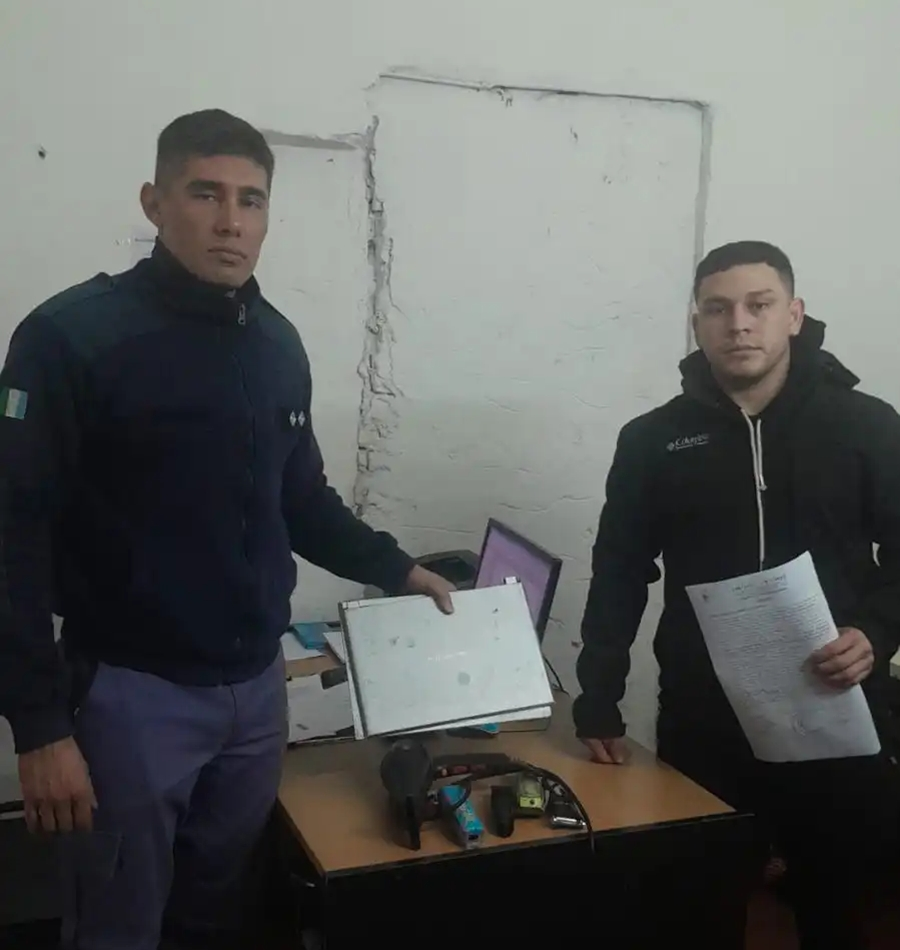 Intentó robar en dos lugares en una sola mañana y fue arrestado