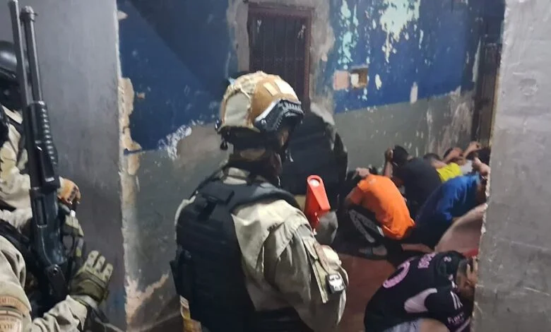 Incidente violento en la Comisaría Primera: un hospitalizado tras recibir una puñalada en el pecho 