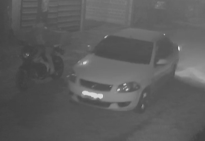 Varias personas detenidas por el robo de una motocicleta