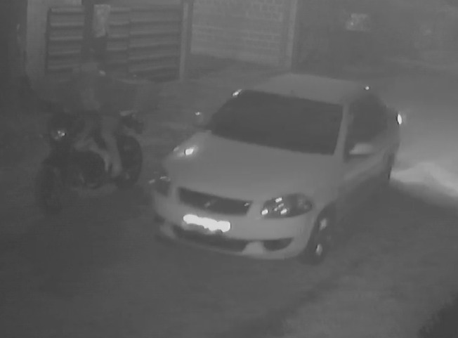 Varias personas detenidas por el robo de una motocicleta