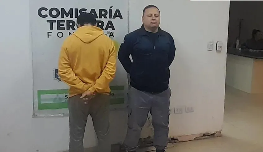 Fue a buscar a su hija y terminó agredida por su expareja