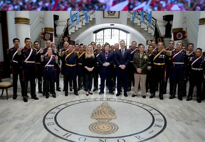 Milei recibe la Orden Ecuestre Militar de los Caballeros Granaderos de los Andes