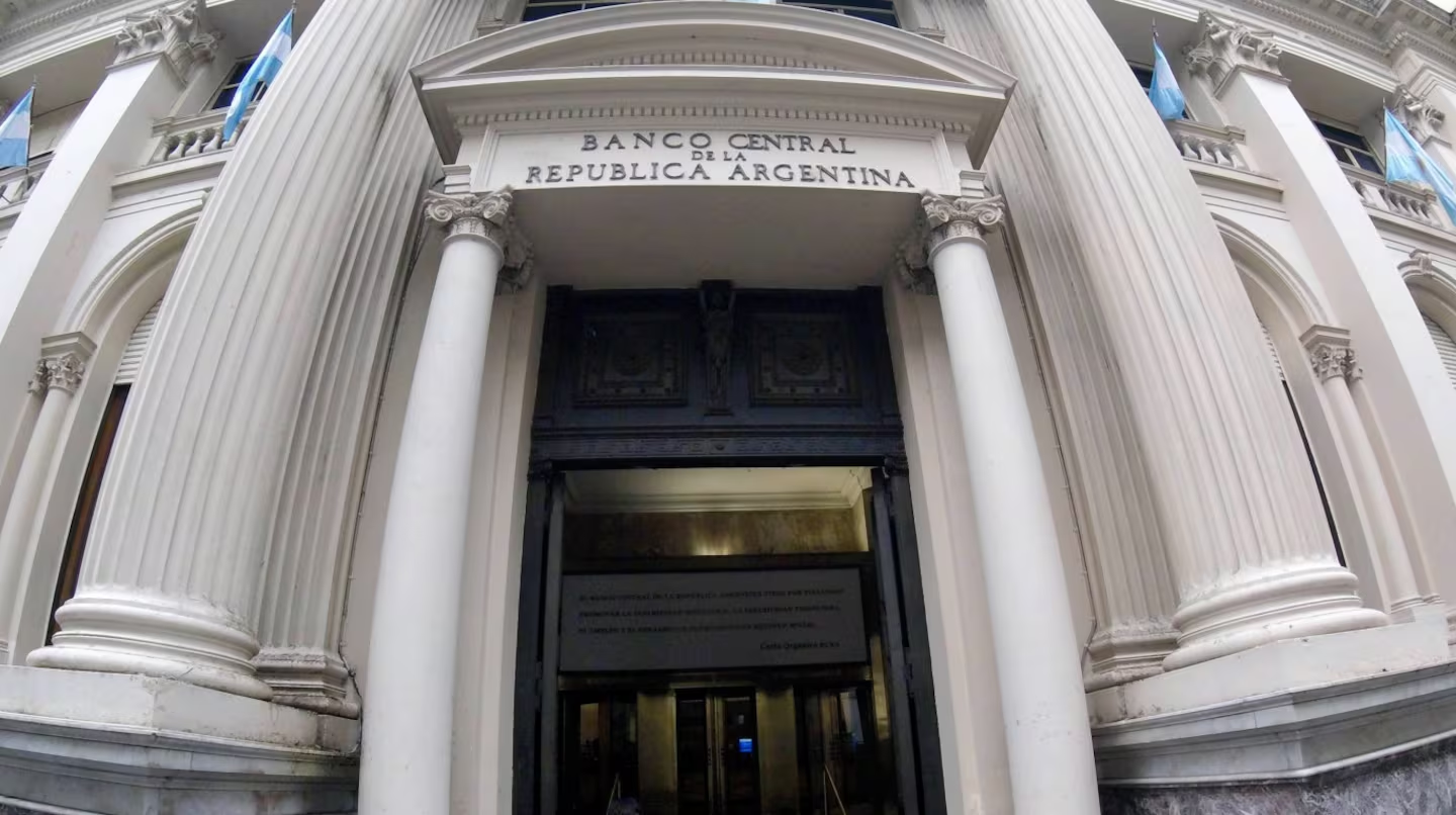 Los analistas relevados por el Banco Central anticipan que la inflación de abril superará el 3%