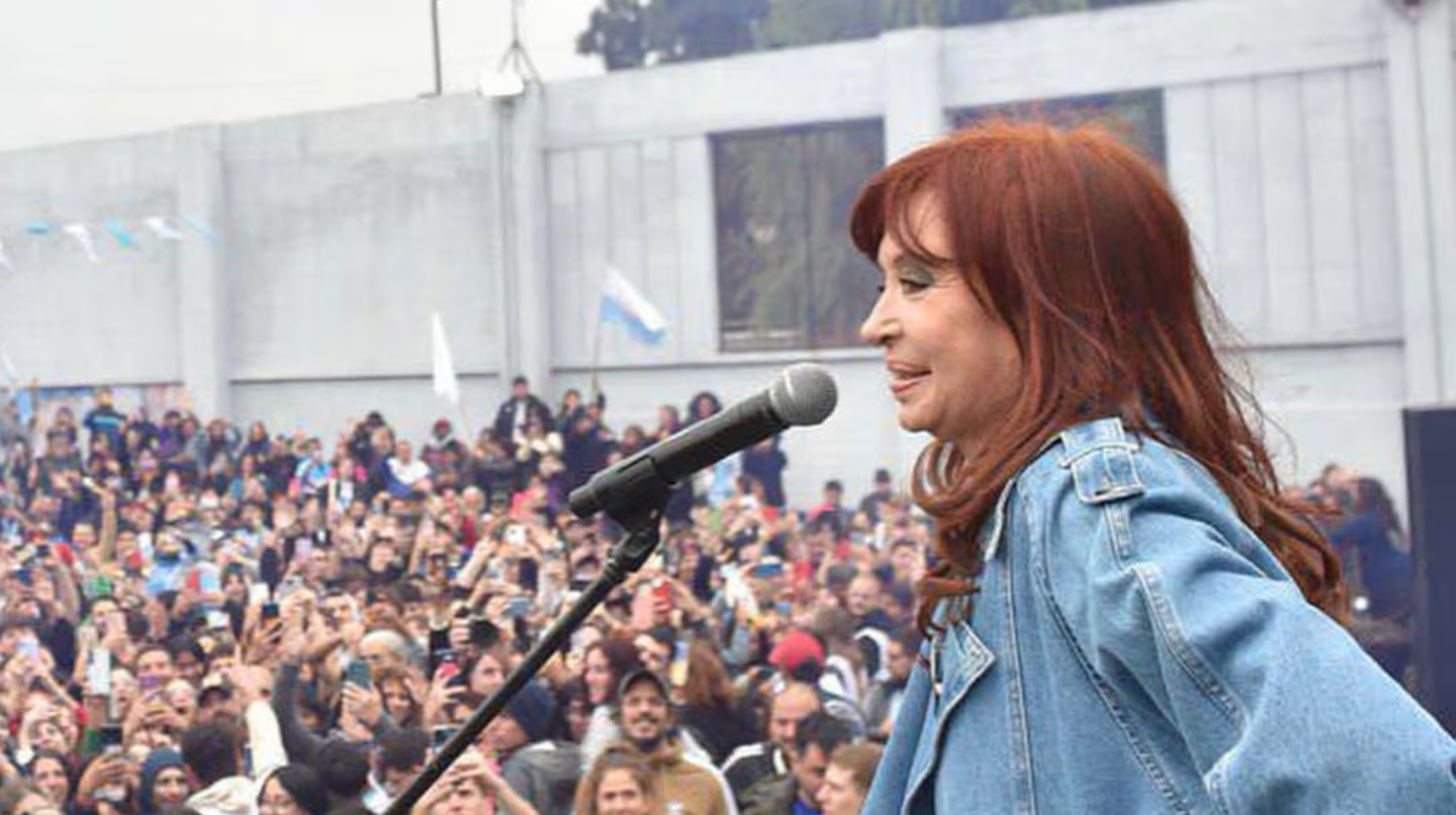 Cristina Kirchner se centrará en el interior del país, mientras que Axel Kicillof y ella se distancian cada vez más
