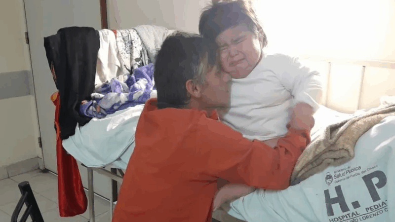 Kalel está luchando por su vida y su familia necesita apoyo para acompañarlo