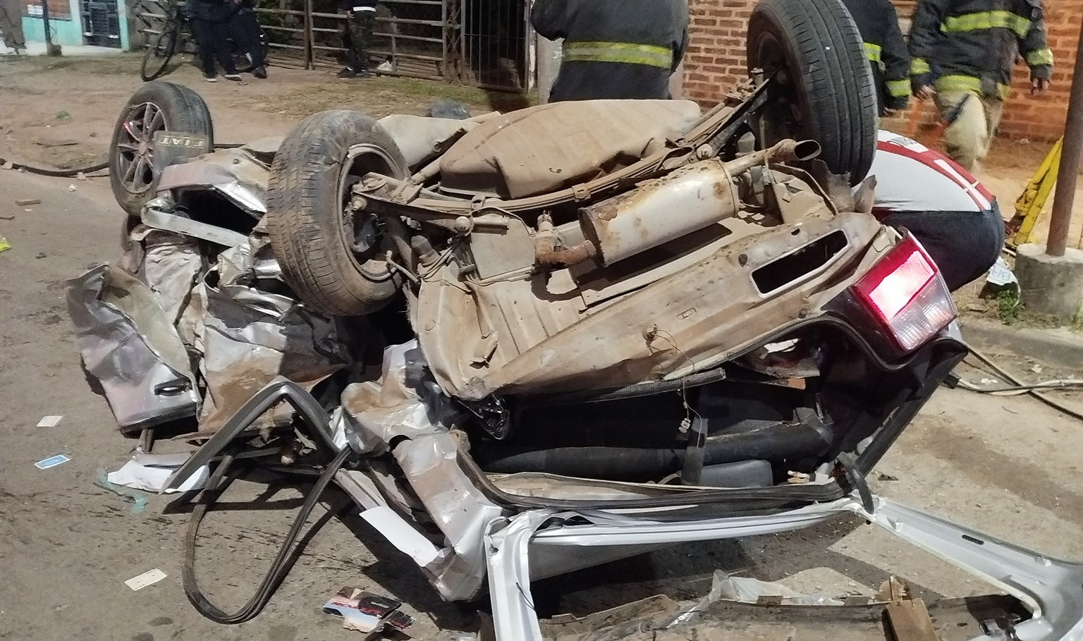 Un grave accidente de tráfico tuvo lugar en la madrugada de este viernes