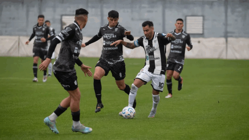 Chaco For Ever dio vuelta un partido crucial y se llevó los tres puntos ante Estudiantes