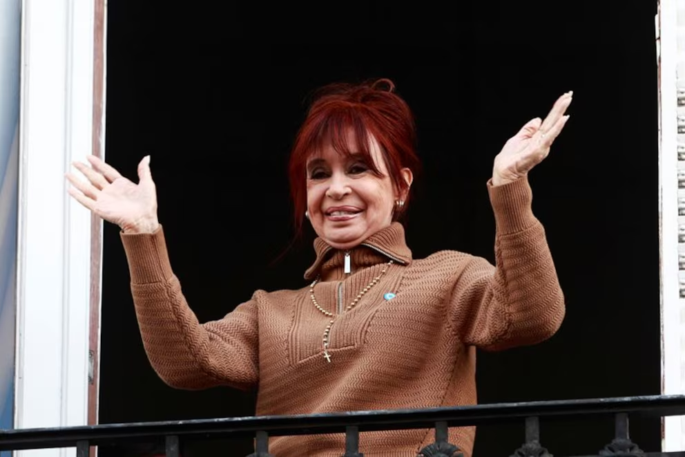 Domiciliaria y con tobillera, así cumplirá su condena Cristina