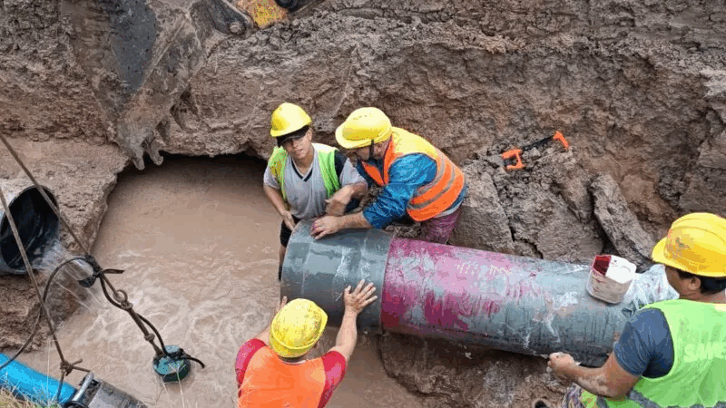 Restablecen el agua en zonas de Resistencia y Barranqueras