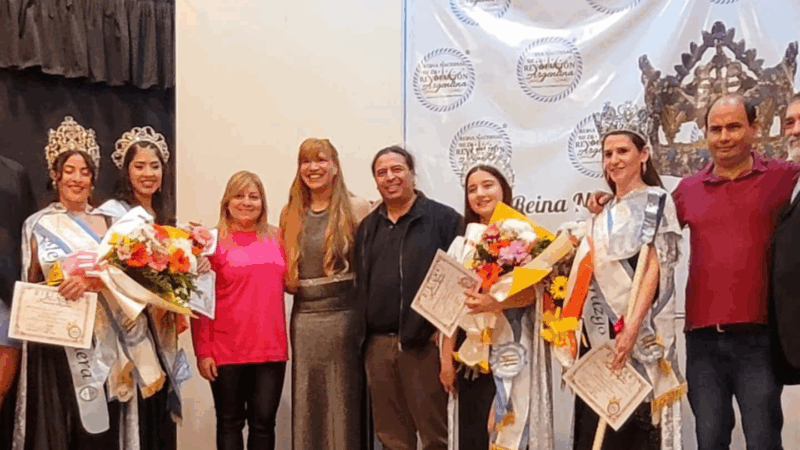 Barranqueras celebró la 8.ª Noche de Gala de la Reina Nacional de la Revolución Argentina