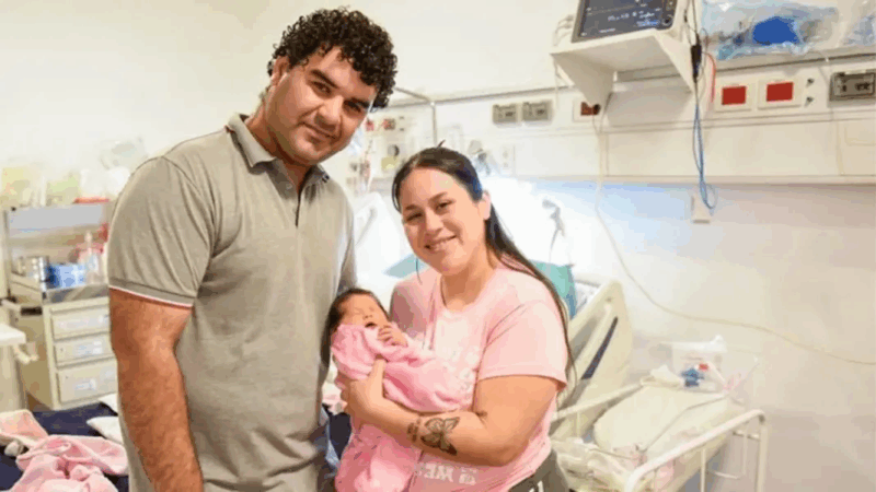 Nació la primera bebé sometida a cirugía dentro del útero en el Hospital Garrahan