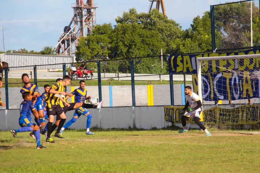 A pesar de la tragedia, el Torneo Federativo continúa