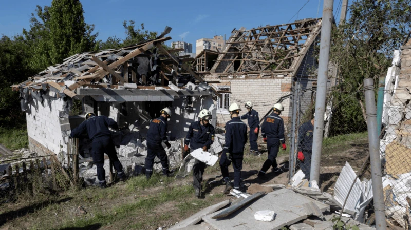 Ucrania ha llevado a cabo un ataque masivo, bombardeando cuatro aeródromos rusos en el norte del país