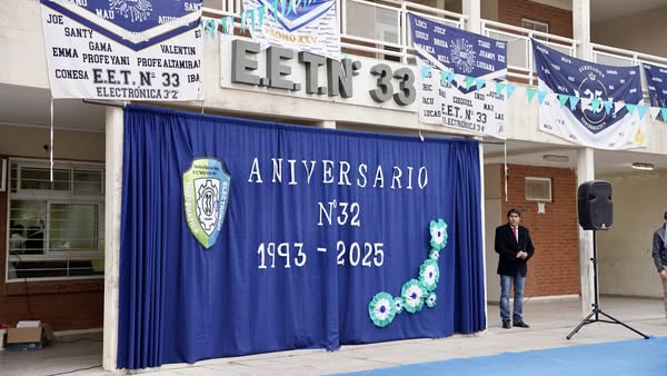 La EET N.º 33 celebró su 32° aniversario con un emotivo acto conmemorativo